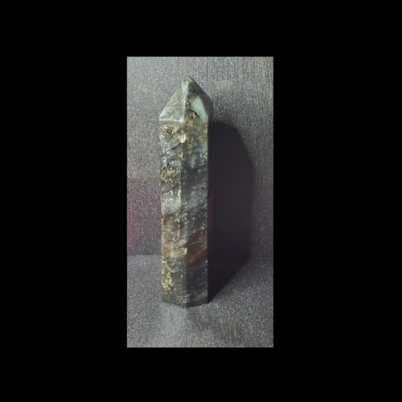 Labradorite Tower - Picture 4 of 4